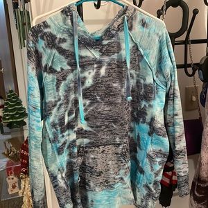 BRAND NEW TYE DYE SHIRT